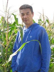 曹秋根个人资料,从平凡走向卓越的奋斗历程